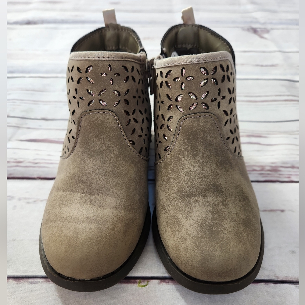 Girl's Faux Suede Sparkle Eyelet Flower Booties